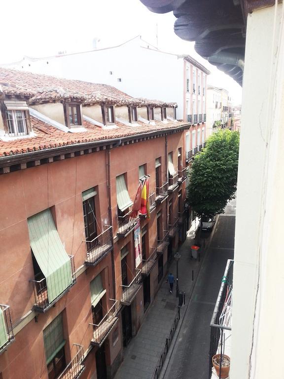 Olmorooms Madrid Buitenkant foto
